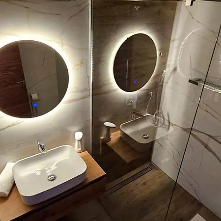 Oliane & Oda ve Kahvaltı