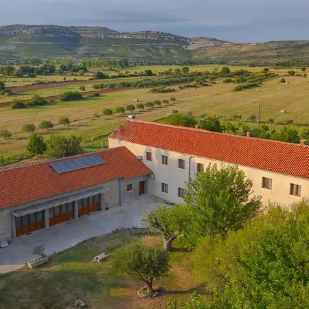 فندق مبيت وإفطار Oliane & Bribir (Sibenik-Knin)